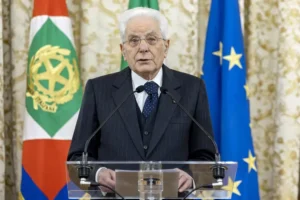 Mattarella: ‘La concentrazione di poteri indebolisce la democrazia’